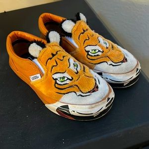 Cute tiger Vans for little boys